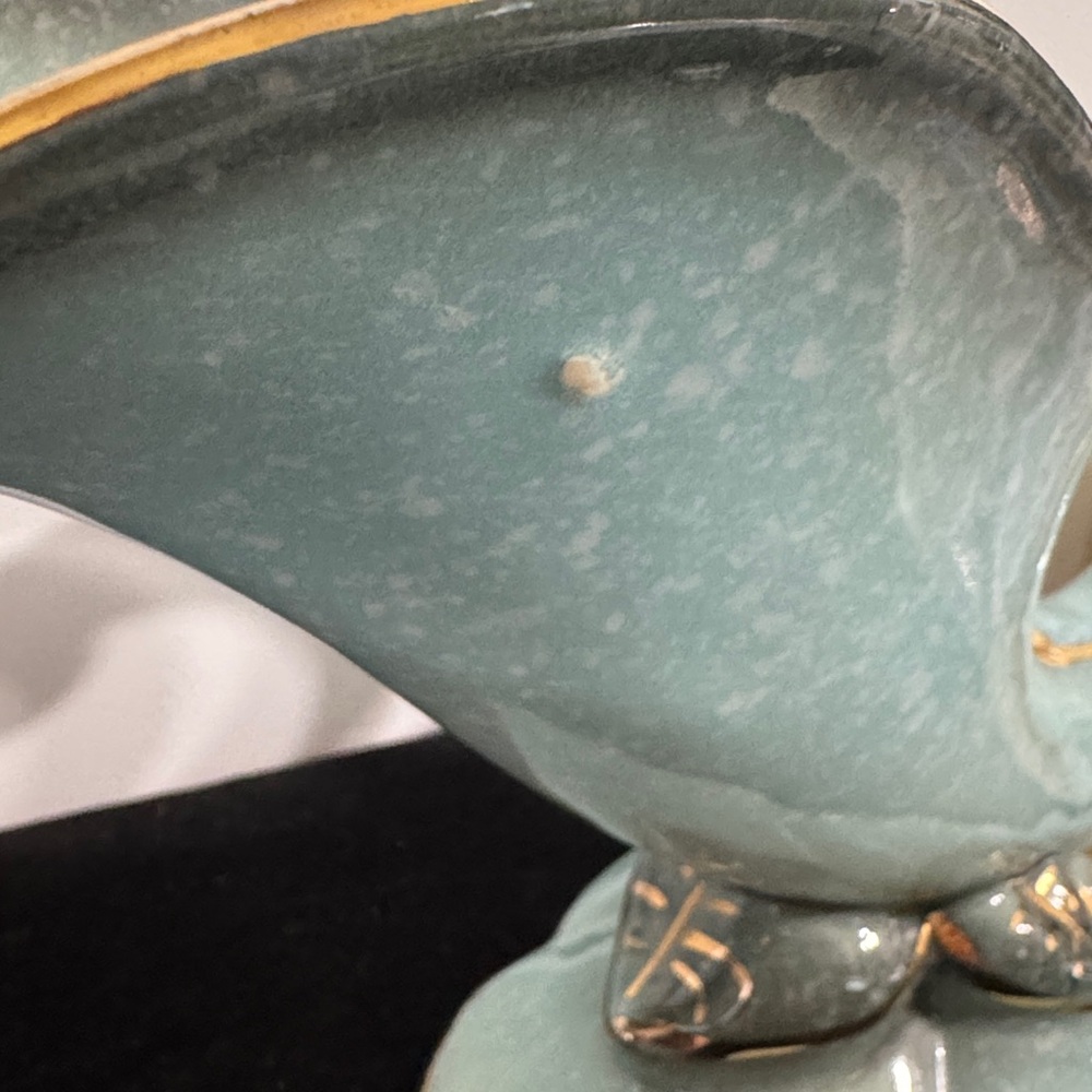 Vintage Hull Pottery Robins Egg Blue Planter Vase - Picture 8 of 8